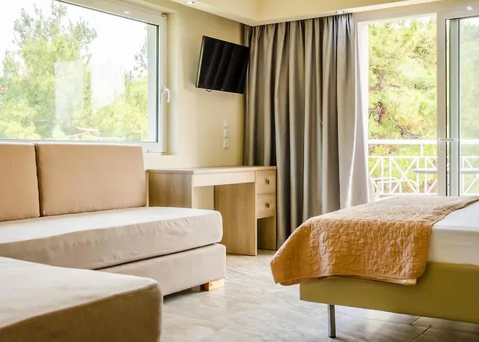Bay 4* לימנריה