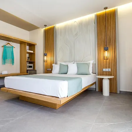 Hotell Bay 4*