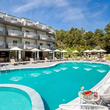 Bay Hotel 4*