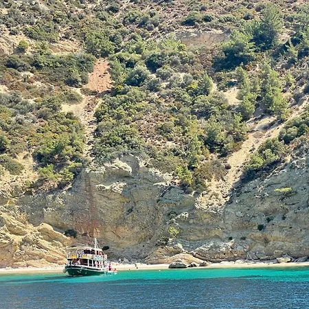 Bay Hotel