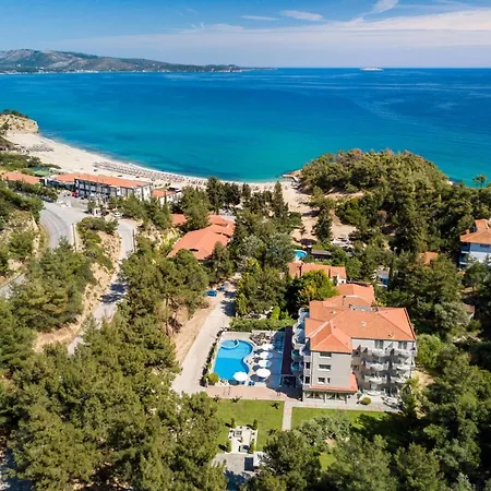 Bay Hotel 4*